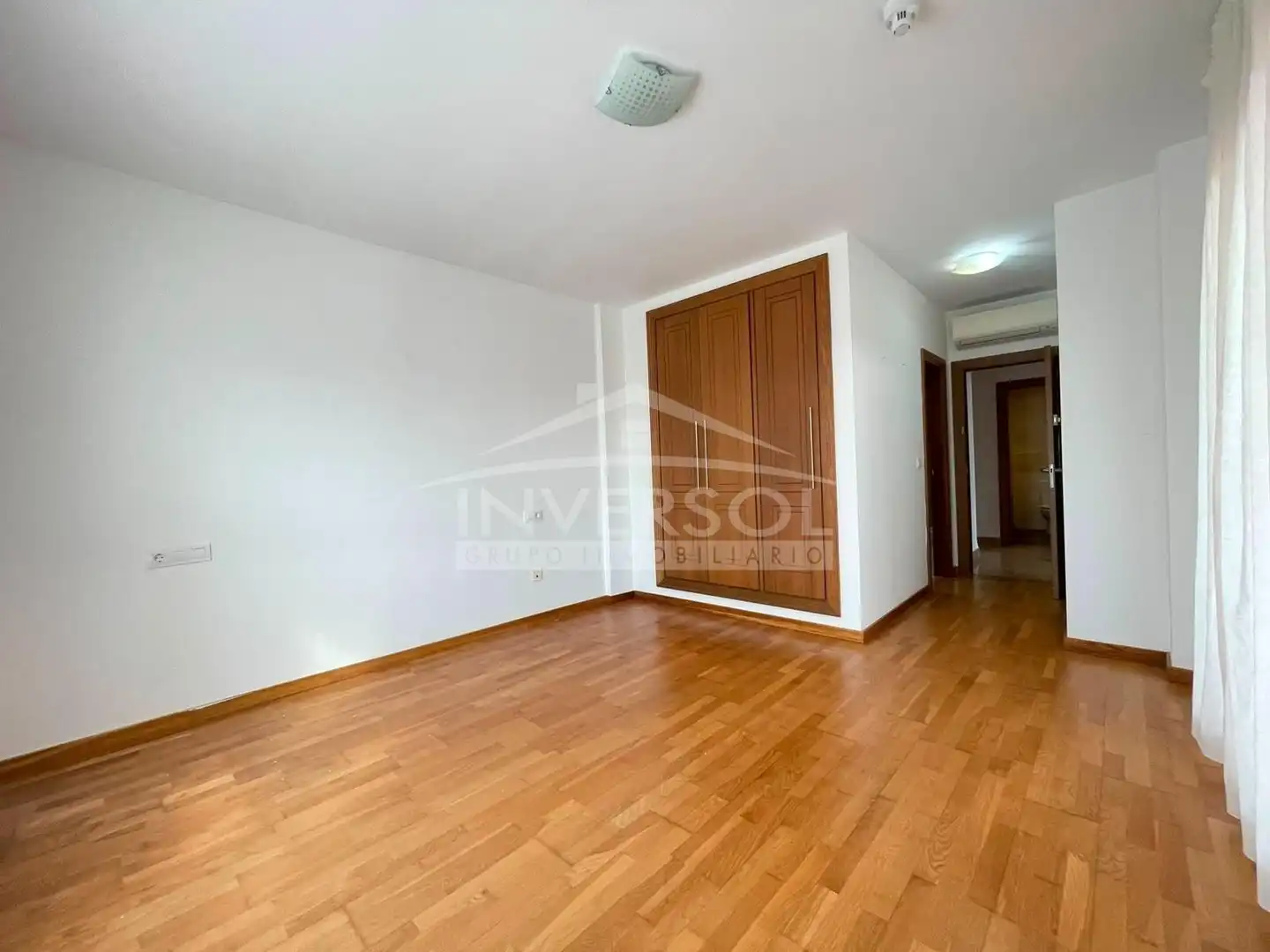 Habitación de Piso en venta en El Ejido con Terraza, Horno y Balcón