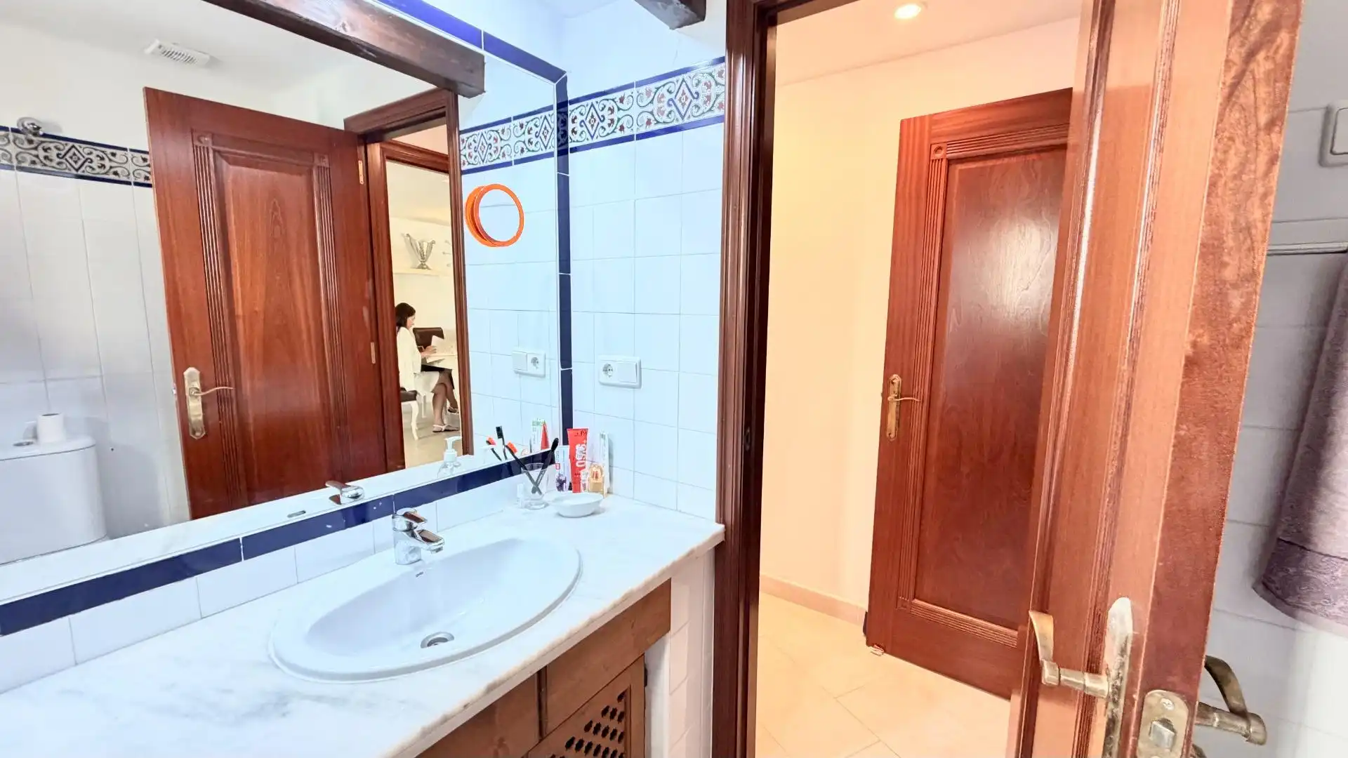Baño de Apartamento en venta en Torrevieja con Aire acondicionado, Terraza y Amueblado