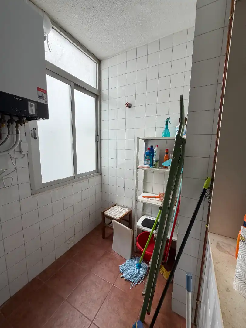 Bathroom of Flat for sale in Úbeda  with Air Conditioner, Heating and Storage room