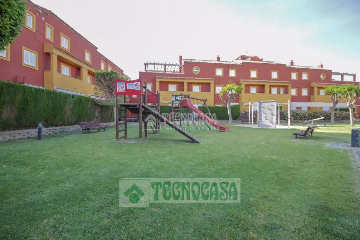 Garden of Flat for sale in Rota  with Air Conditioner, Terrace and Storage room
