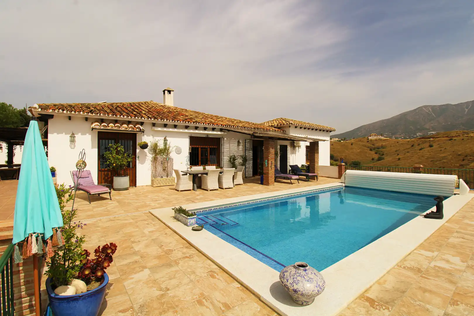 Piscina de Finca rústica en venta en Mijas con Aire acondicionado, Calefacción y Jardín privado