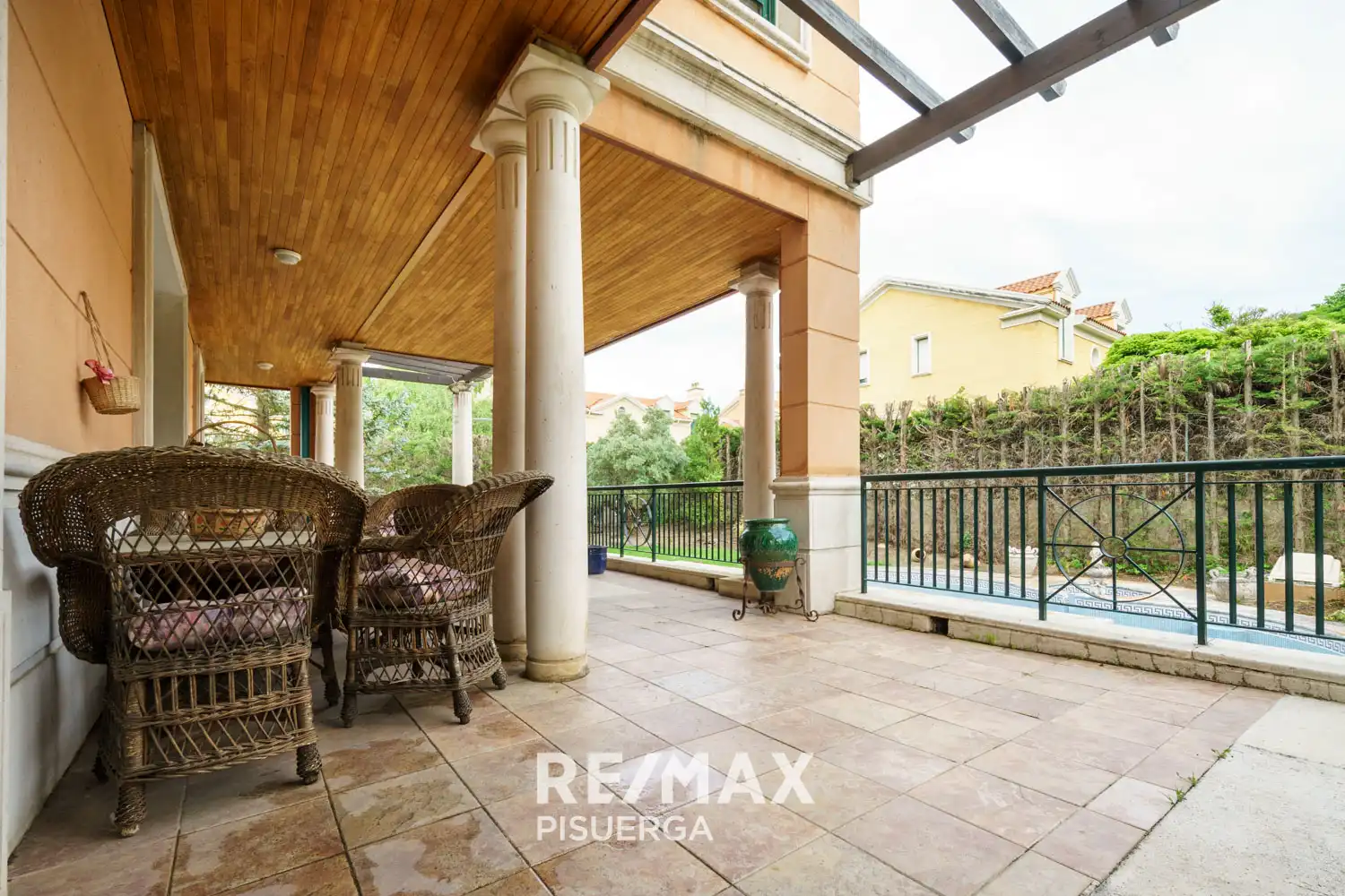 Terrassa de Casa o xalet en venda en Valladolid amb Calefacció, Jardí privat i Terrassa