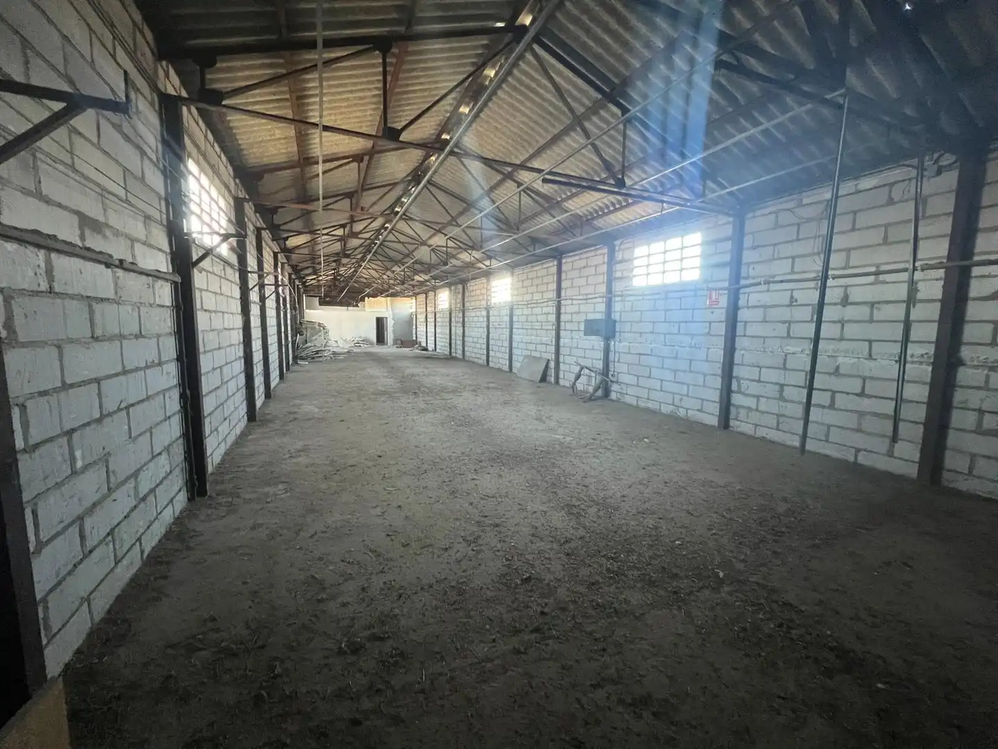 Nave industrial en venta en Vial Camino, La Colilla