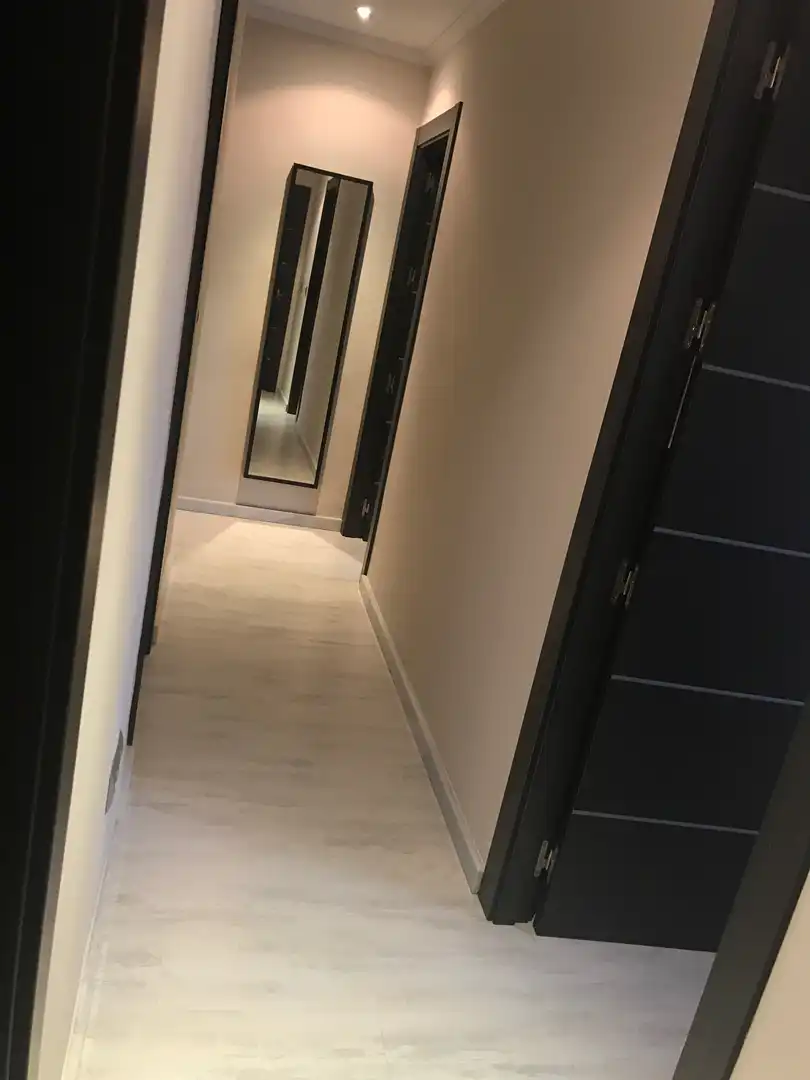 Wohnung zum Verkauf in Guadix mit Privatgarten, Abstellraum und Schwimmbad