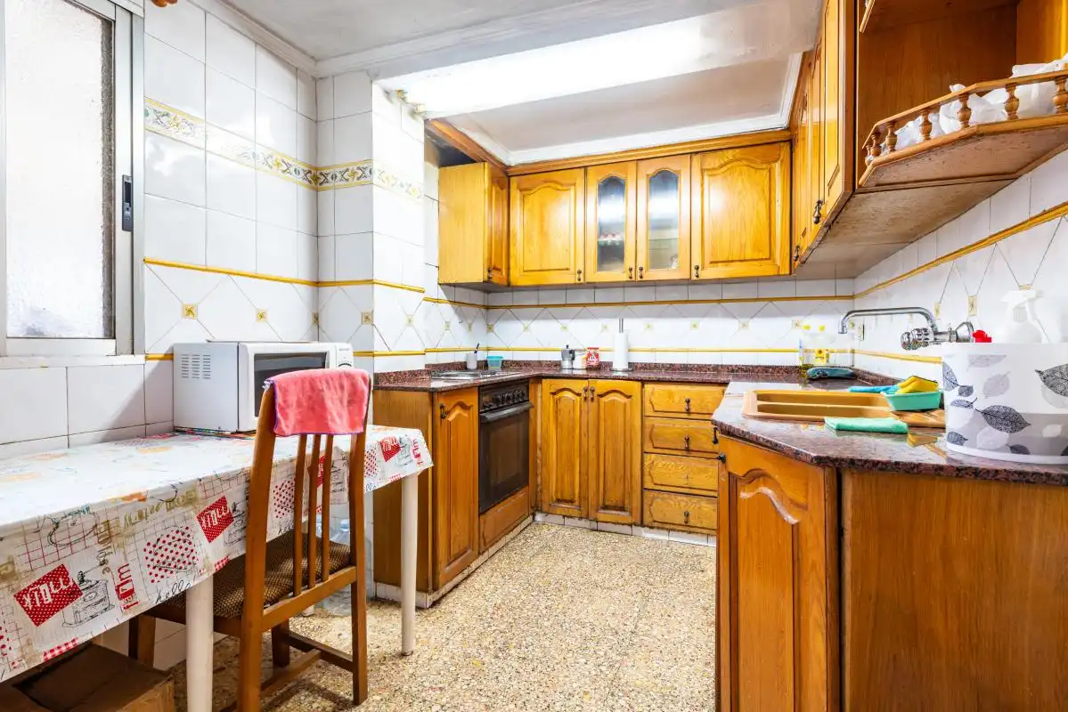 Cocina de Piso en venta en Castellón de la Plana / Castelló de la Plana con Calefacción, Terraza y Balcón