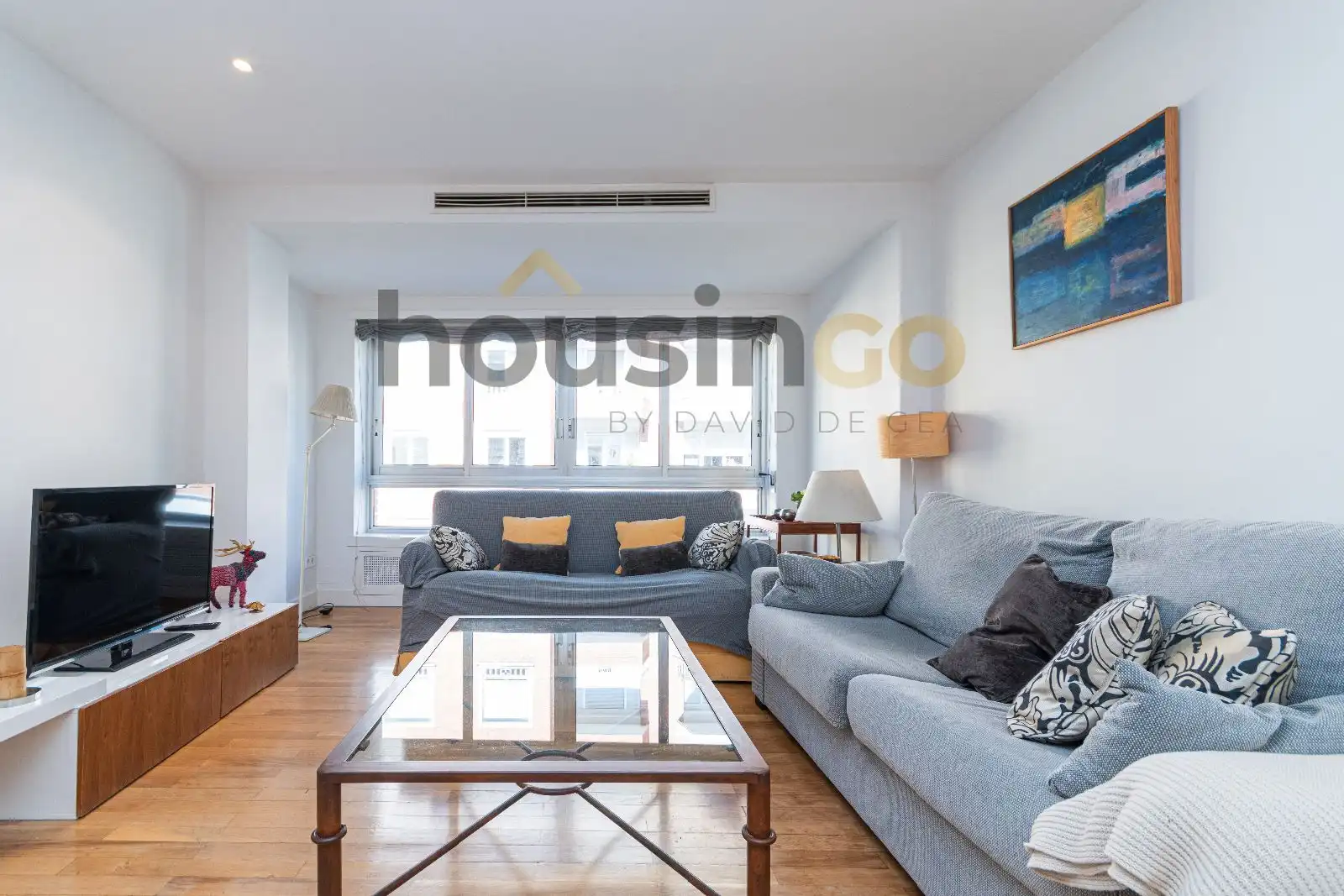 Living room of Flat for rent in Madrid  with Air Conditioner, Heating and Furnished