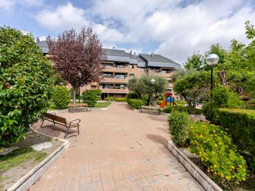 Wohnung mit Pool zum Verkauf in Vía de las Dos Castillas