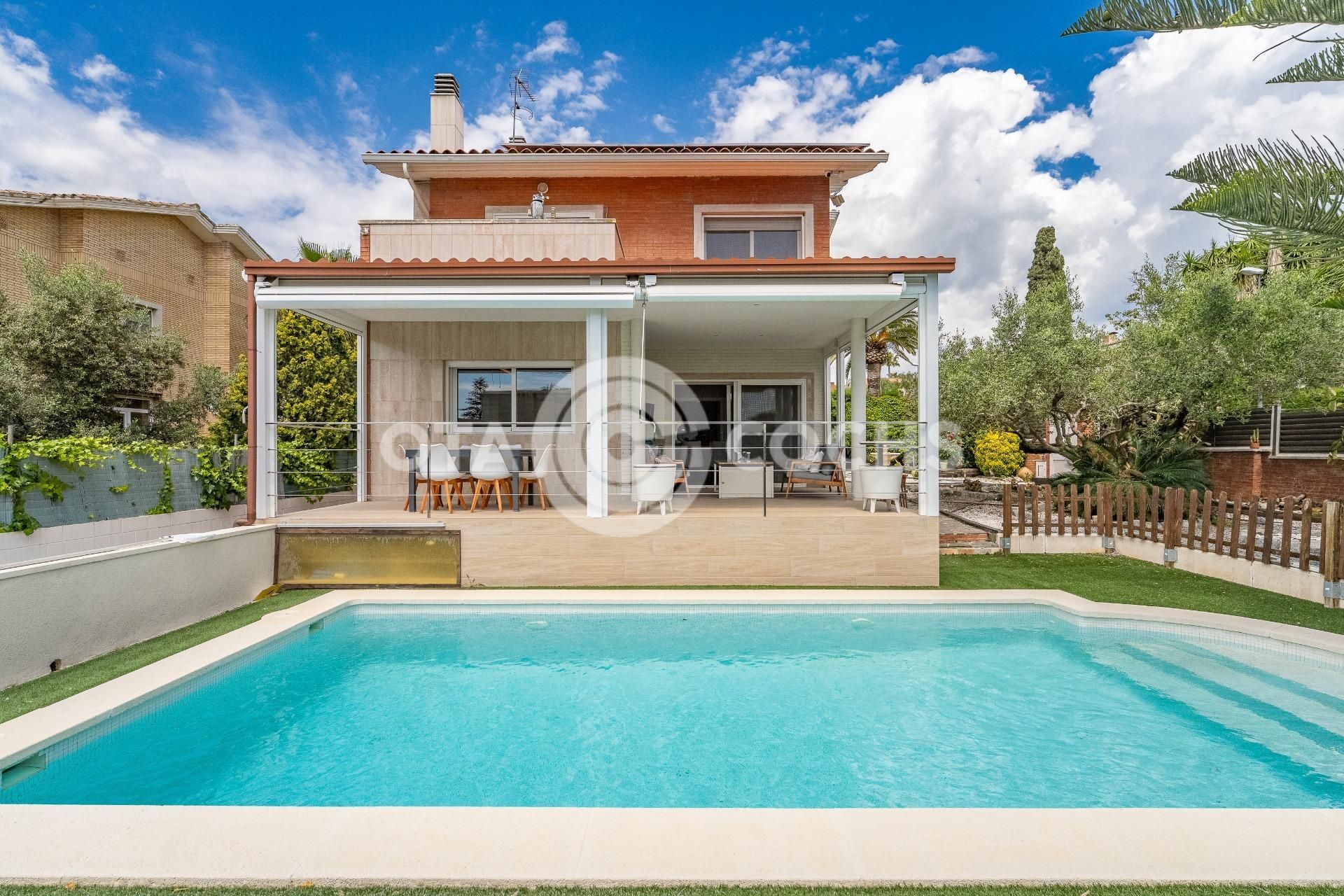Exterior view of House or chalet for sale in Reus  with Air Conditioner, Heating and Private garden