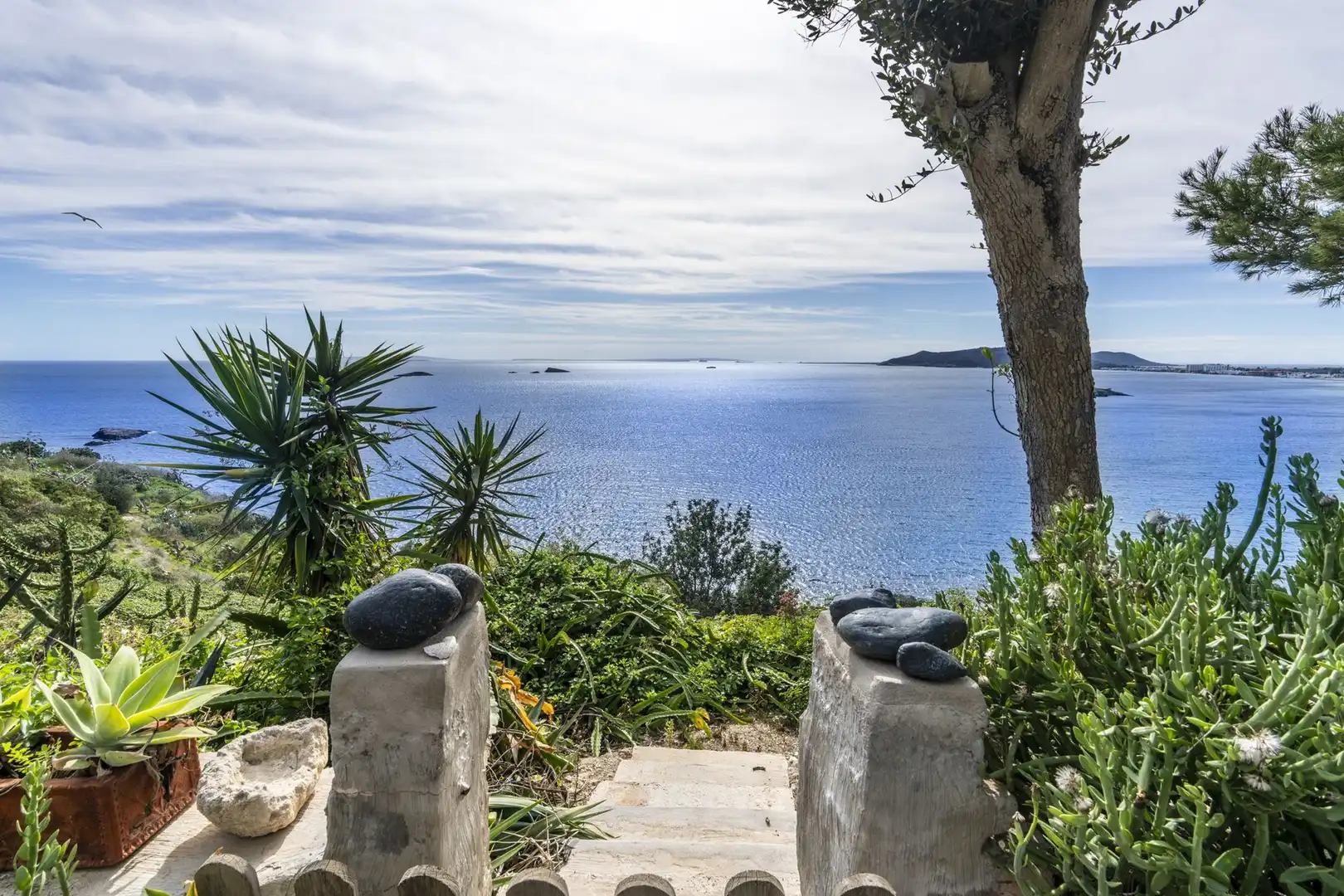 Vista exterior de Finca rústica en venda en Eivissa amb Aire condicionat, Calefacció i Jardí privat