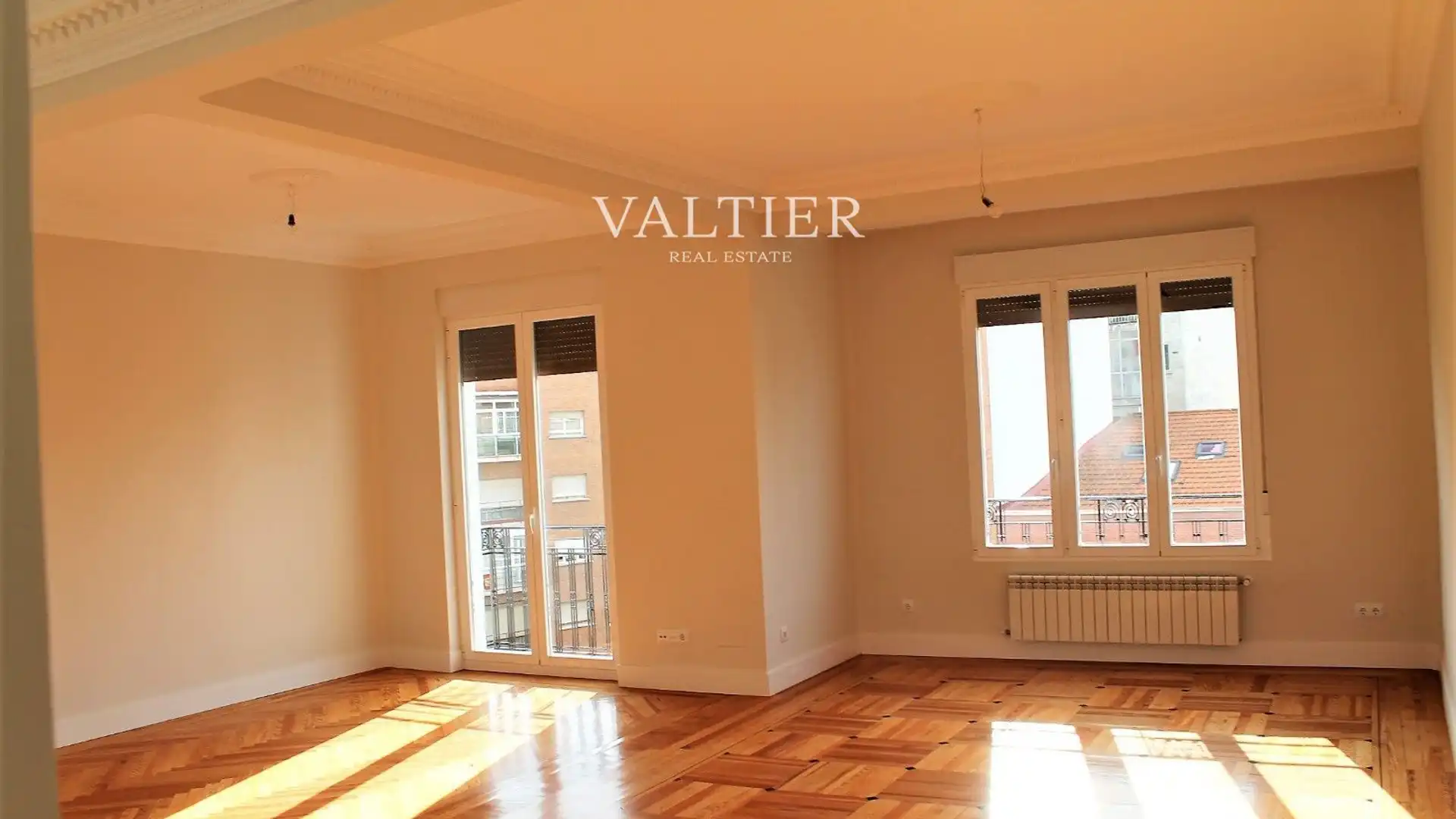 Living room of Flat for rent in  Madrid Capital  with Air Conditioner, Terrace and Storage room