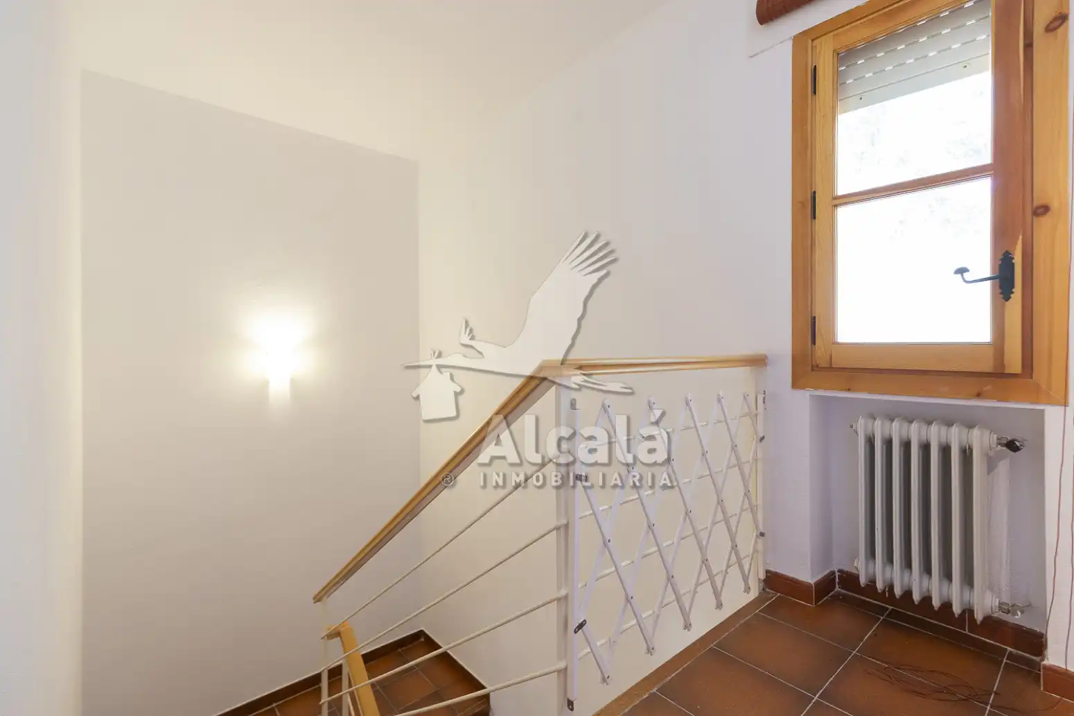 Casa adosada en venda en Alocén amb Calefacció