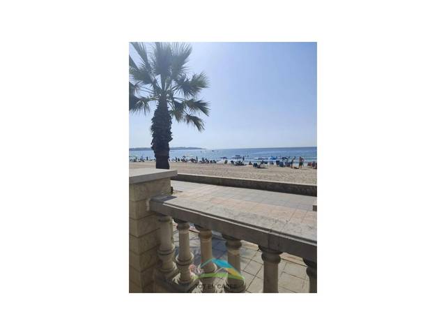 Apartamento en Venta en Avenida Diputacio en Cap de Sant Pere