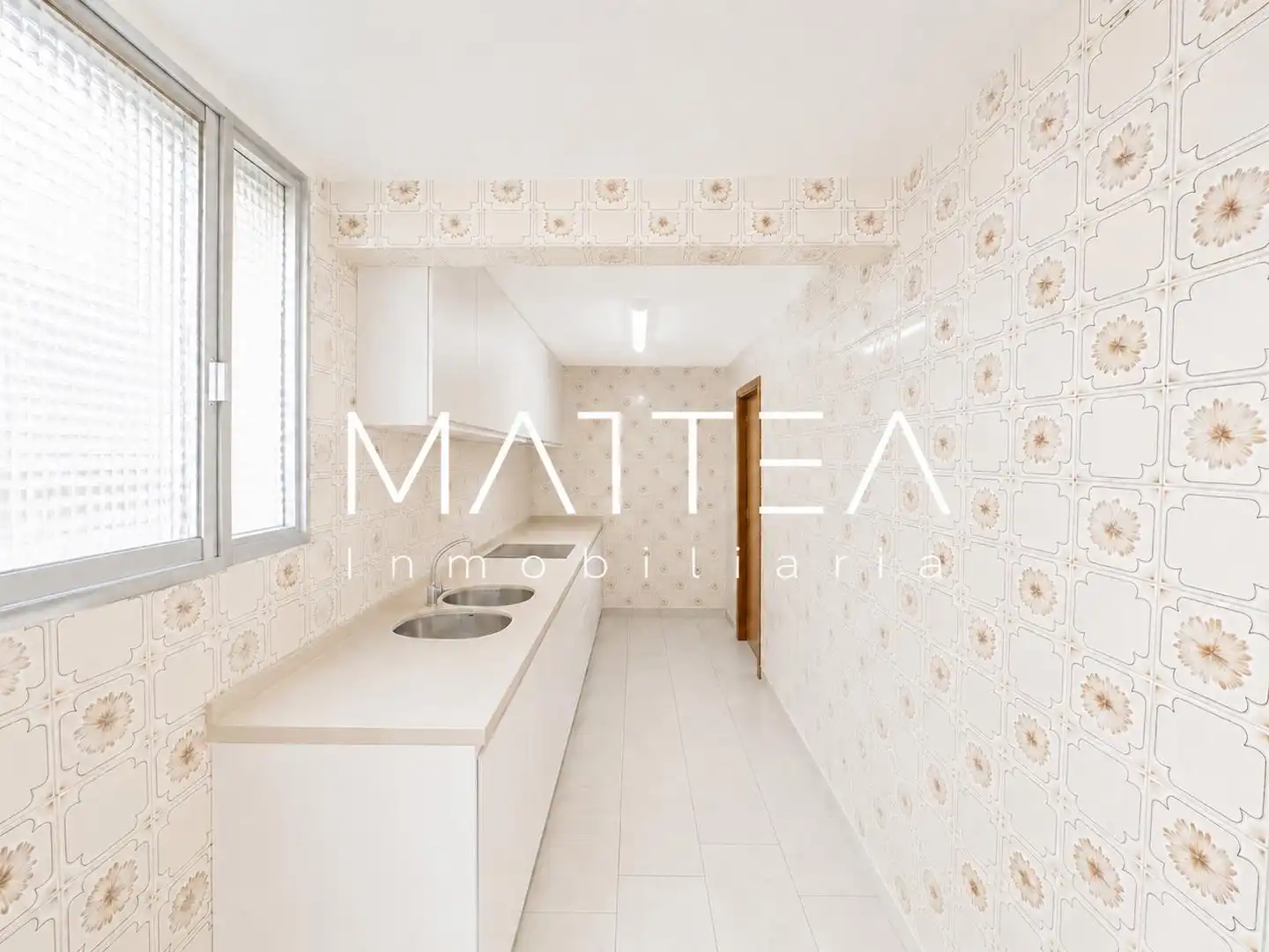 Kitchen of Flat for sale in Alcorcón
