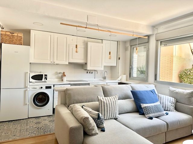 Sala de estar de Piso de alquiler en Badalona con Aire acondicionado, Calefacción y Parquet