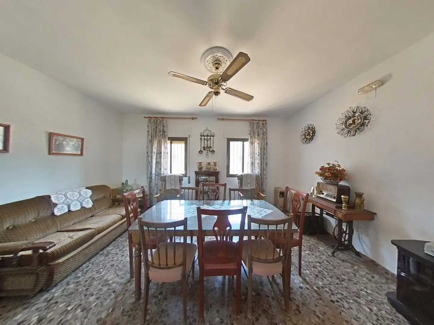 Comedor de Finca rústica en venta en Córdoba con Jardín privado, Terraza y Amueblado