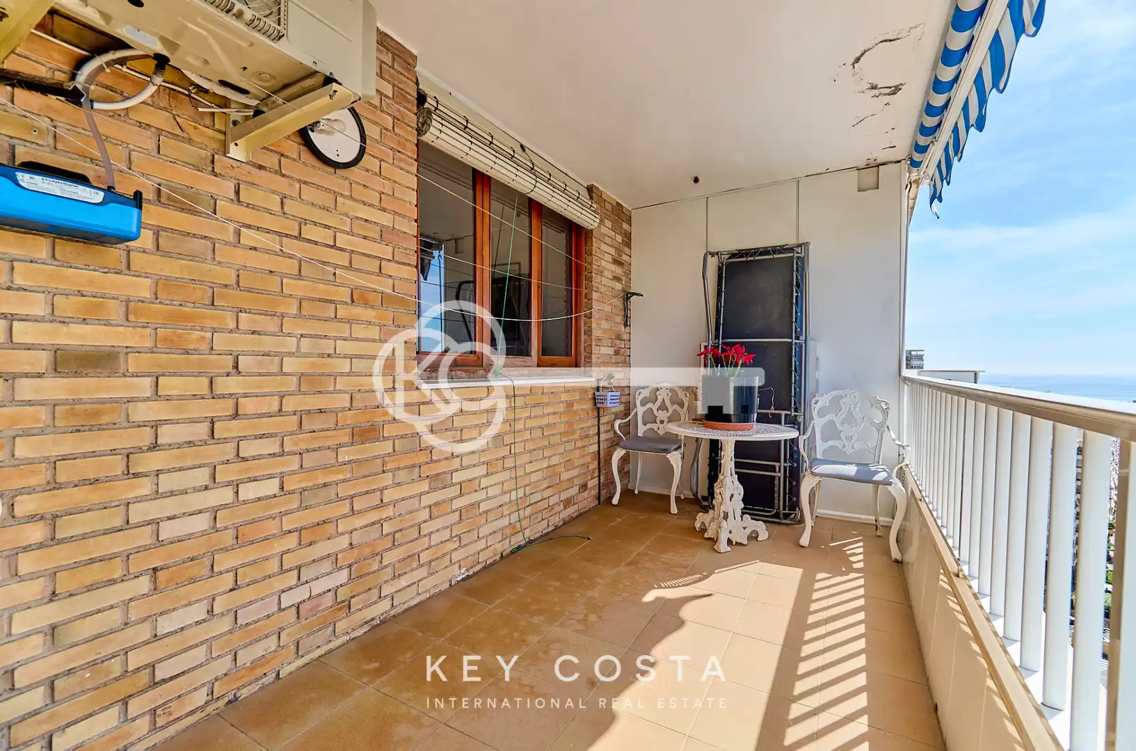 Balcony of Flat for sale in Alicante / Alacant  with Air Conditioner, Terrace and Furnished