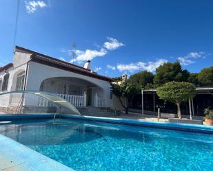 Swimming pool of House or chalet for sale in Torrevieja  with Air Conditioner, Heating and Private garden