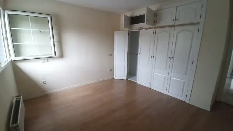 Habitación de Casa adosada en venta en Moralzarzal con Calefacción