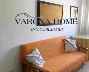 Flat to rent in Calle Joaquín Sama Naharro, Huerta de la Reina - Trassierra