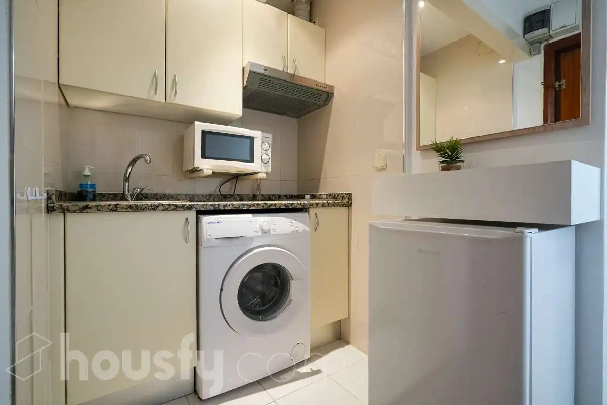 Kitchen of Study for sale in Madrid  with Air Conditioner and Heating