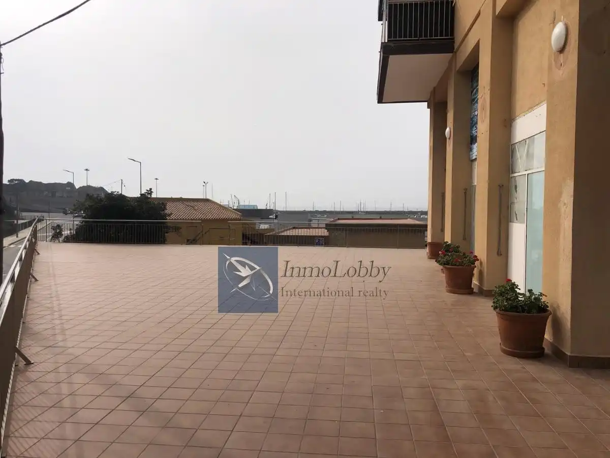 Local en venta en Cristofol Colom, Centre