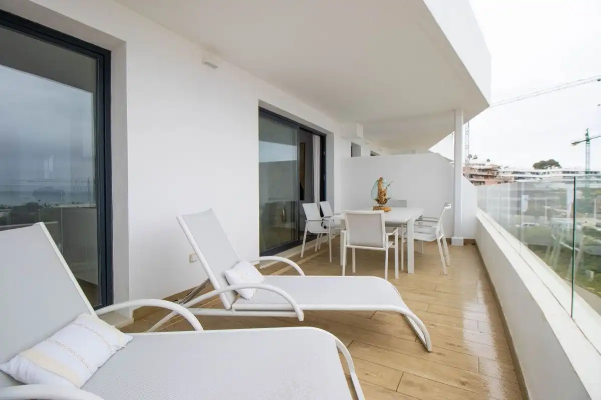 Terrassa de Apartament de lloguer en Estepona amb Aire condicionat, Calefacció i Terrassa