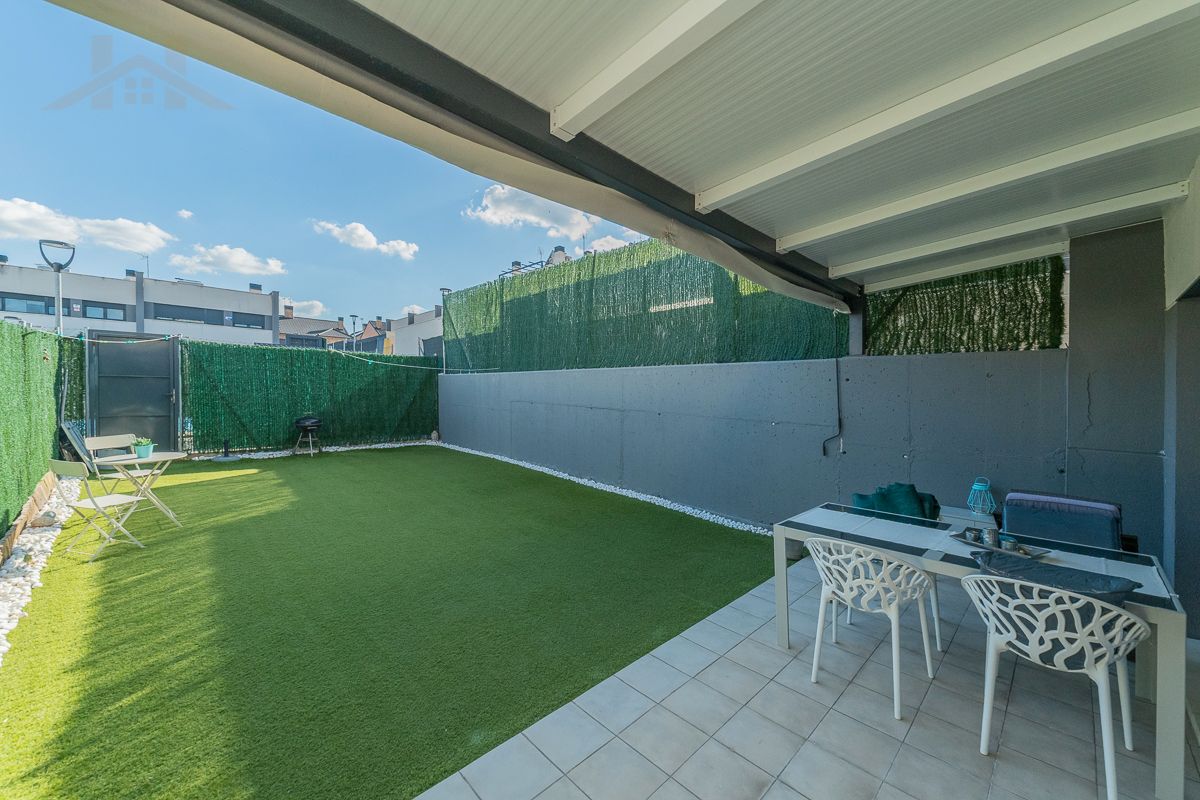 Terrace of Single-family semi-detached for sale in Arroyomolinos (Madrid)  with Heating, Private garden and Terrace