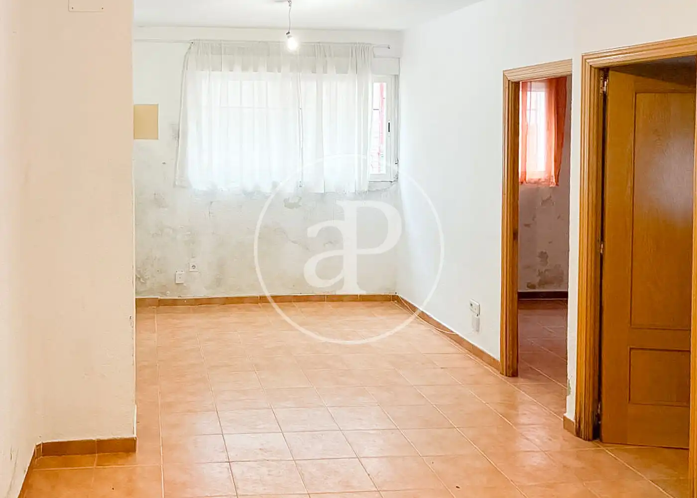Habitación de Piso en venta en Madrid con Trastero