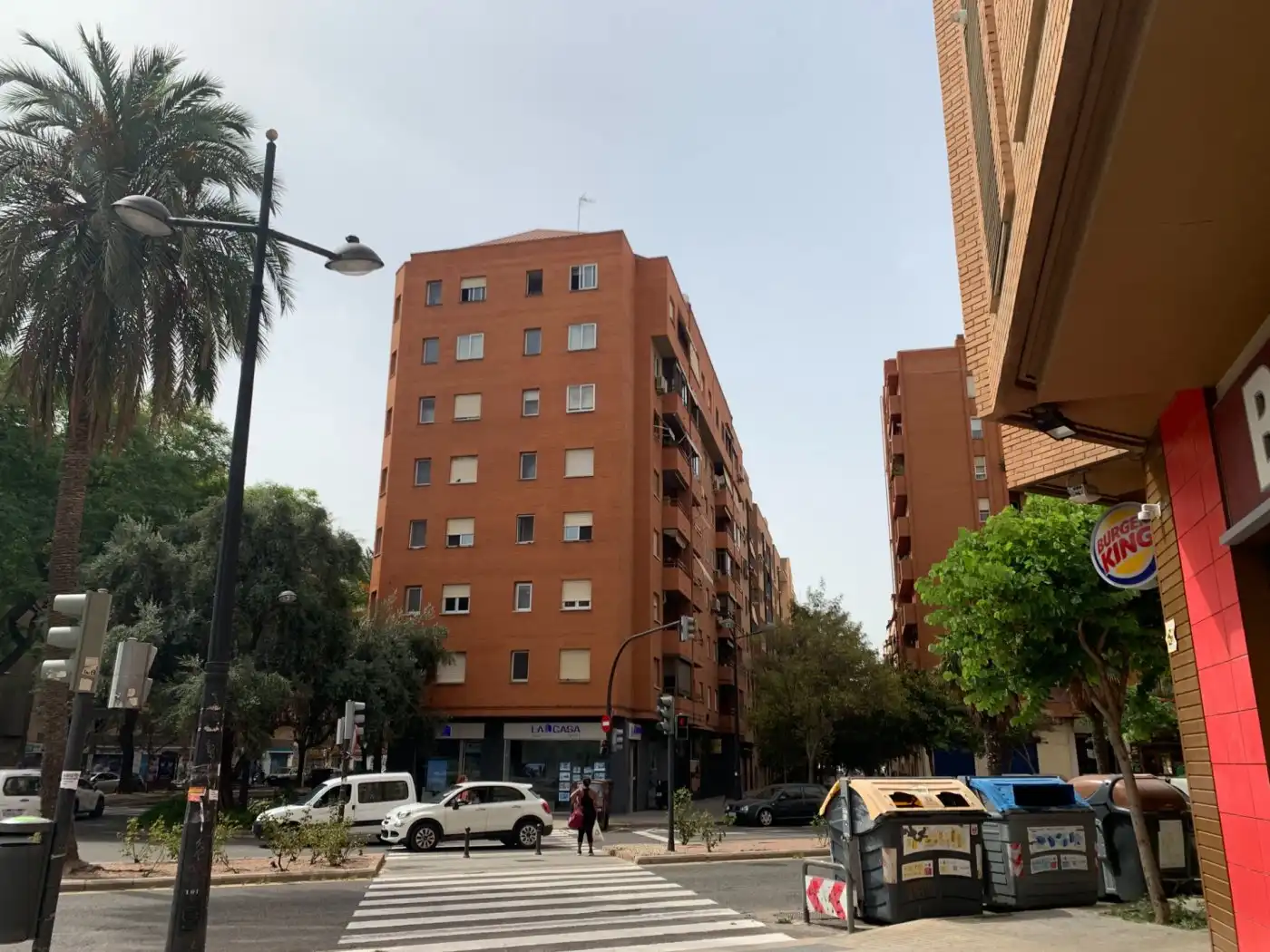 Vista exterior de Pis de lloguer en Valencia amb Jardí privat, Moblat i Balcó
