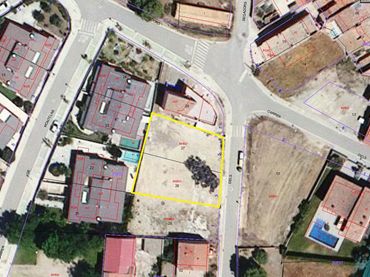 Terreno residencial en venta en Carrer dels Segadors 3