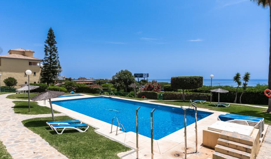 Foto 1 de Pis en venda a Cabopino - Artola, Málaga