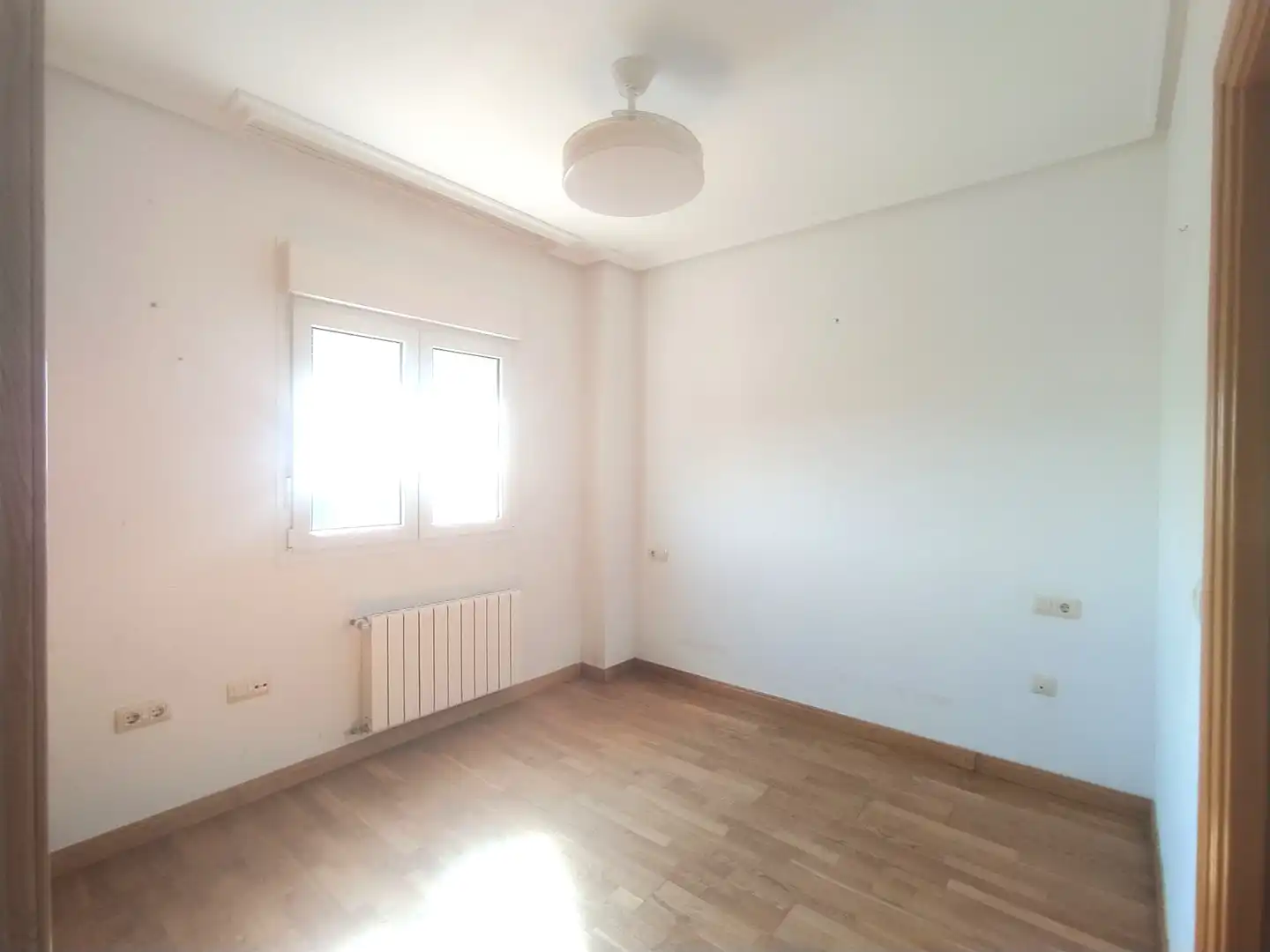 Schlafzimmer von Wohnung zum Verkauf in Mérida mit Klimaanlage, Abstellraum und Balkon