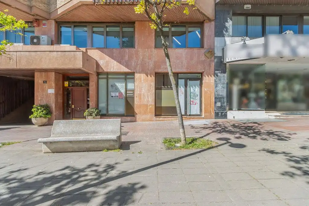 Gewerbefläche zur Miete in Avinguda de Balmes, imagen 2