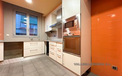 Kitchen of Planta baja for sale in Mollet del Vallès  with Air Conditioner, Heating and Parquet flooring