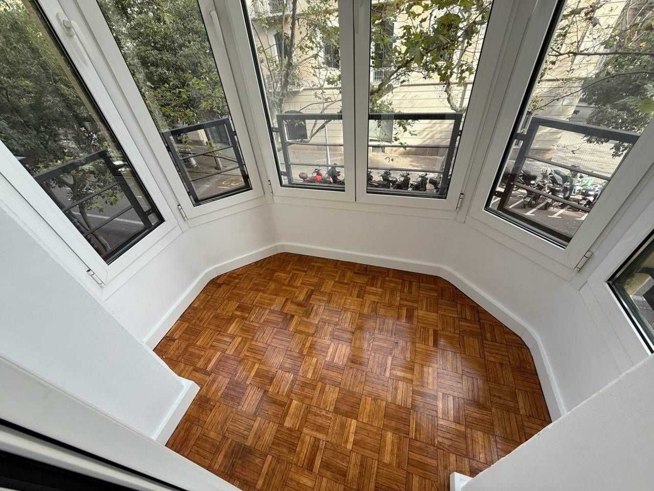 Bedroom of Office to rent in  Barcelona Capital  with Air Conditioner