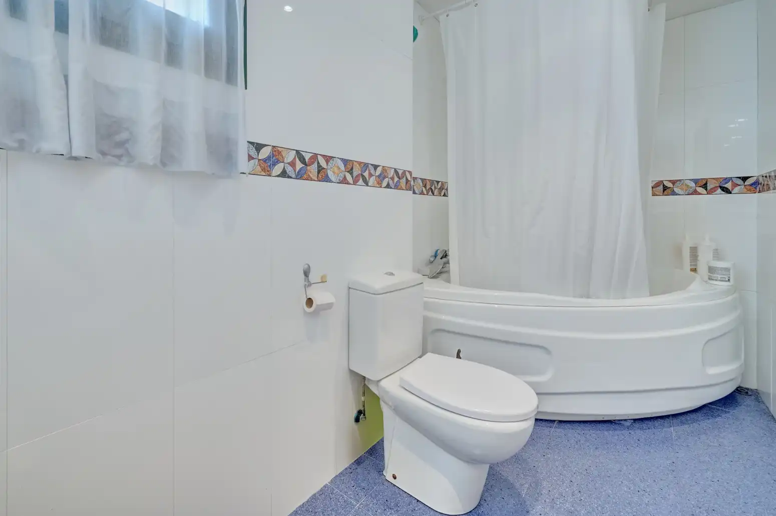 Baño de Casa o chalet en venta en Valle de Egüés / Eguesibar con Jardín privado y Terraza