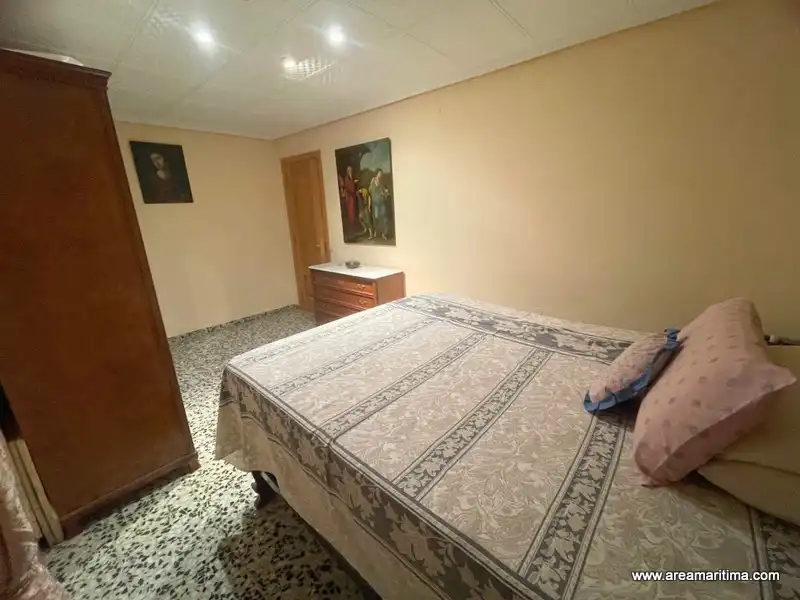 Piso en venta en Valencia con Amueblado, Horno y Lavadora