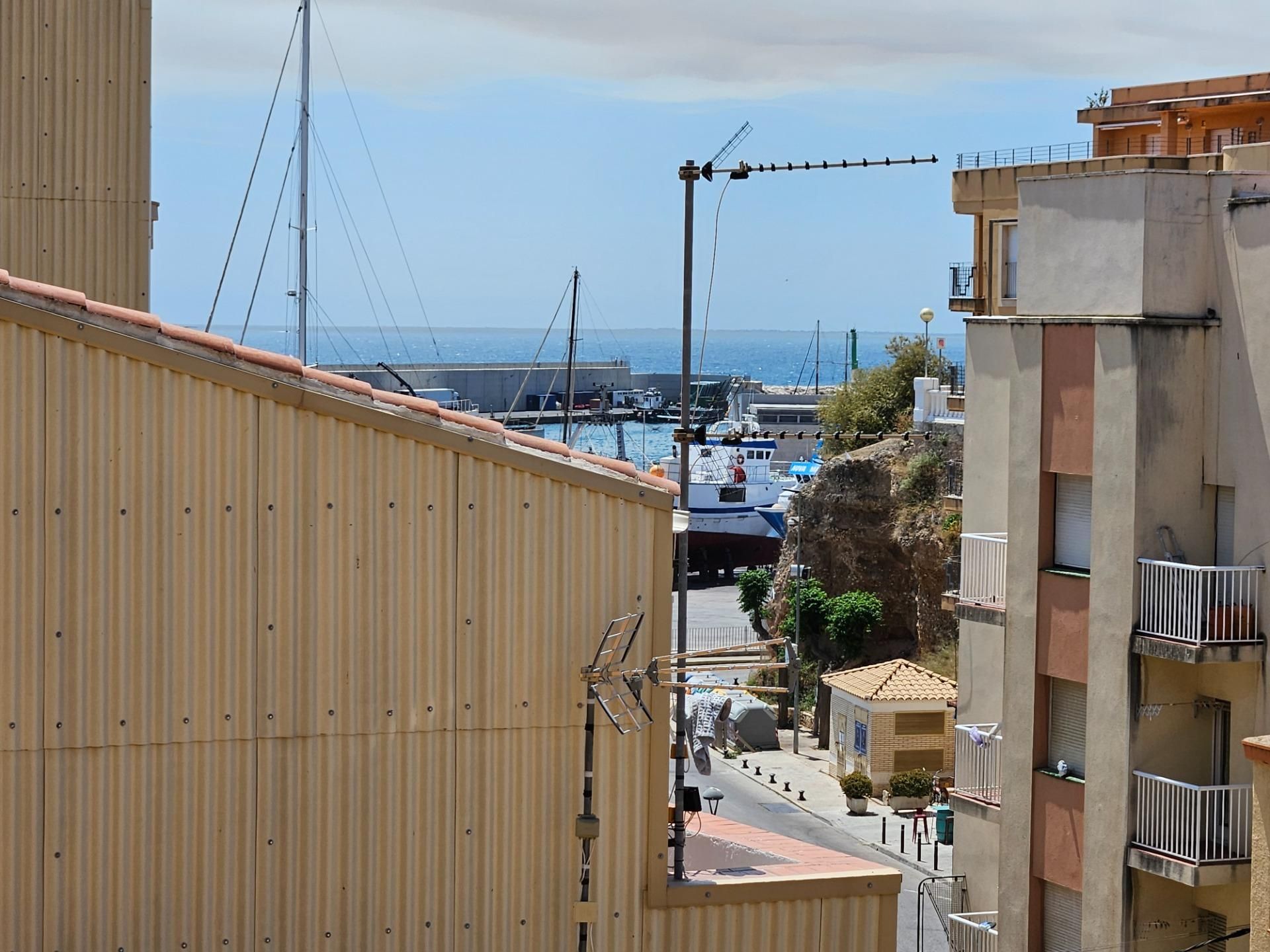 Vista exterior de Casa o xalet en venda en L'Ametlla de Mar  amb Aire condicionat, Calefacció i Balcó