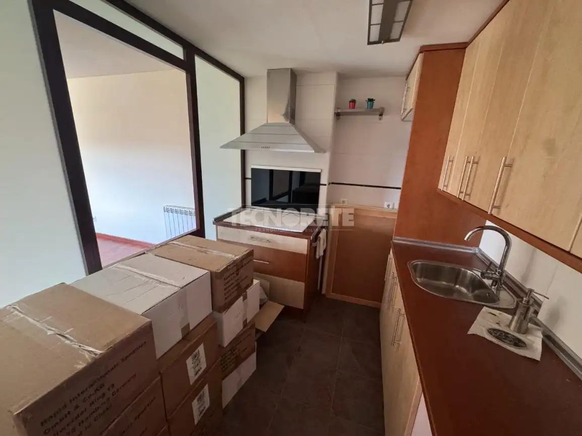 Kitchen of Flat for sale in Yunquera de Henares  with Heating and Storage room
