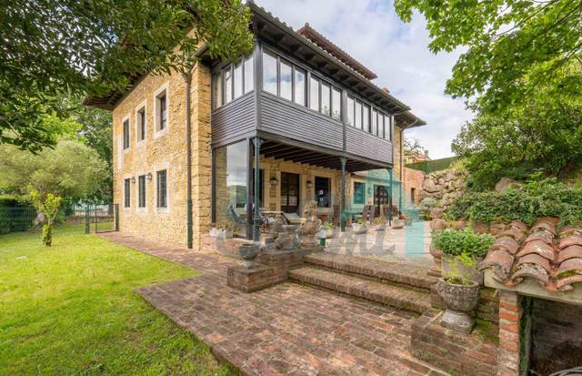 Casa-chalet en Venta en Vicente Vallina García en Buenavista