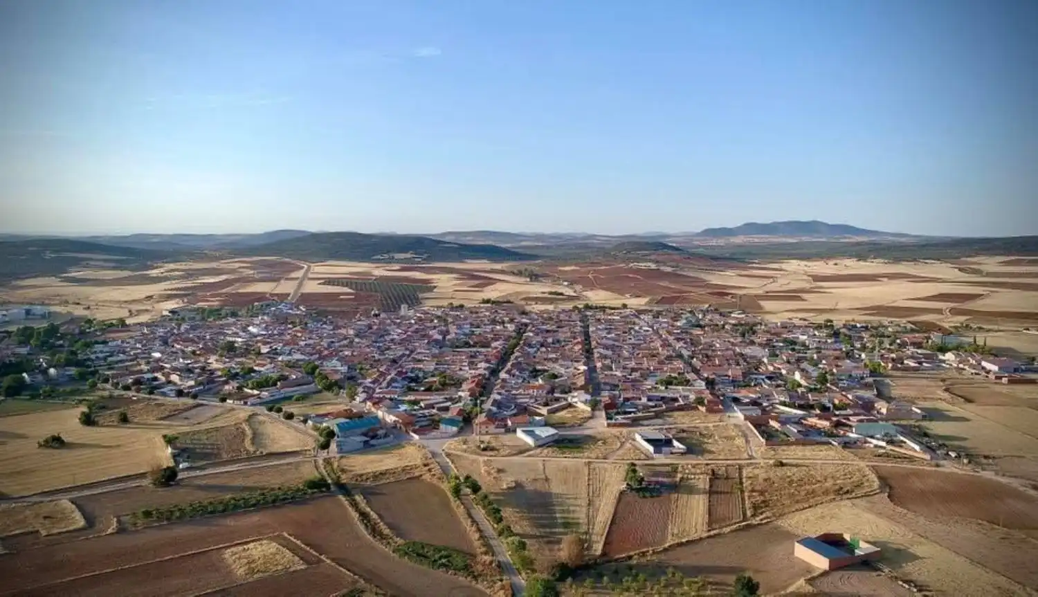 Vista exterior de Residencial en venda en Castellar de Santiago