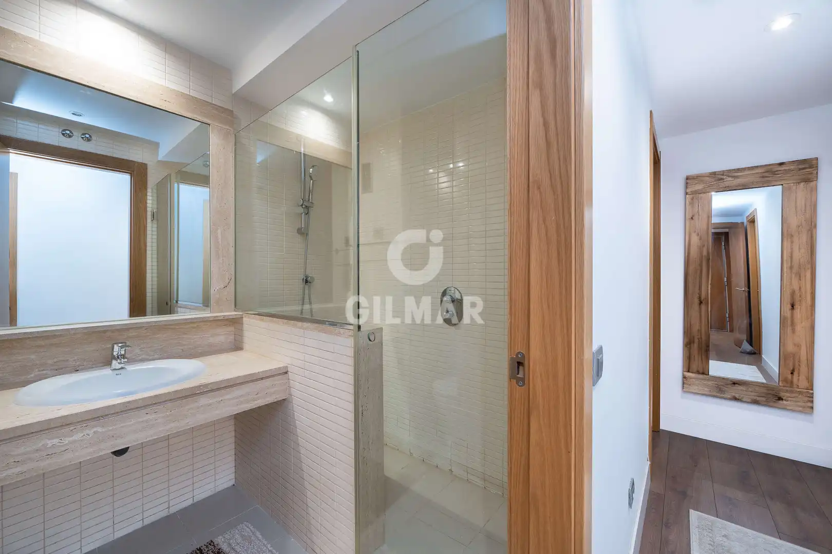 Bathroom of Flat for sale in Madrid  with Heating, Private garden and Storage room