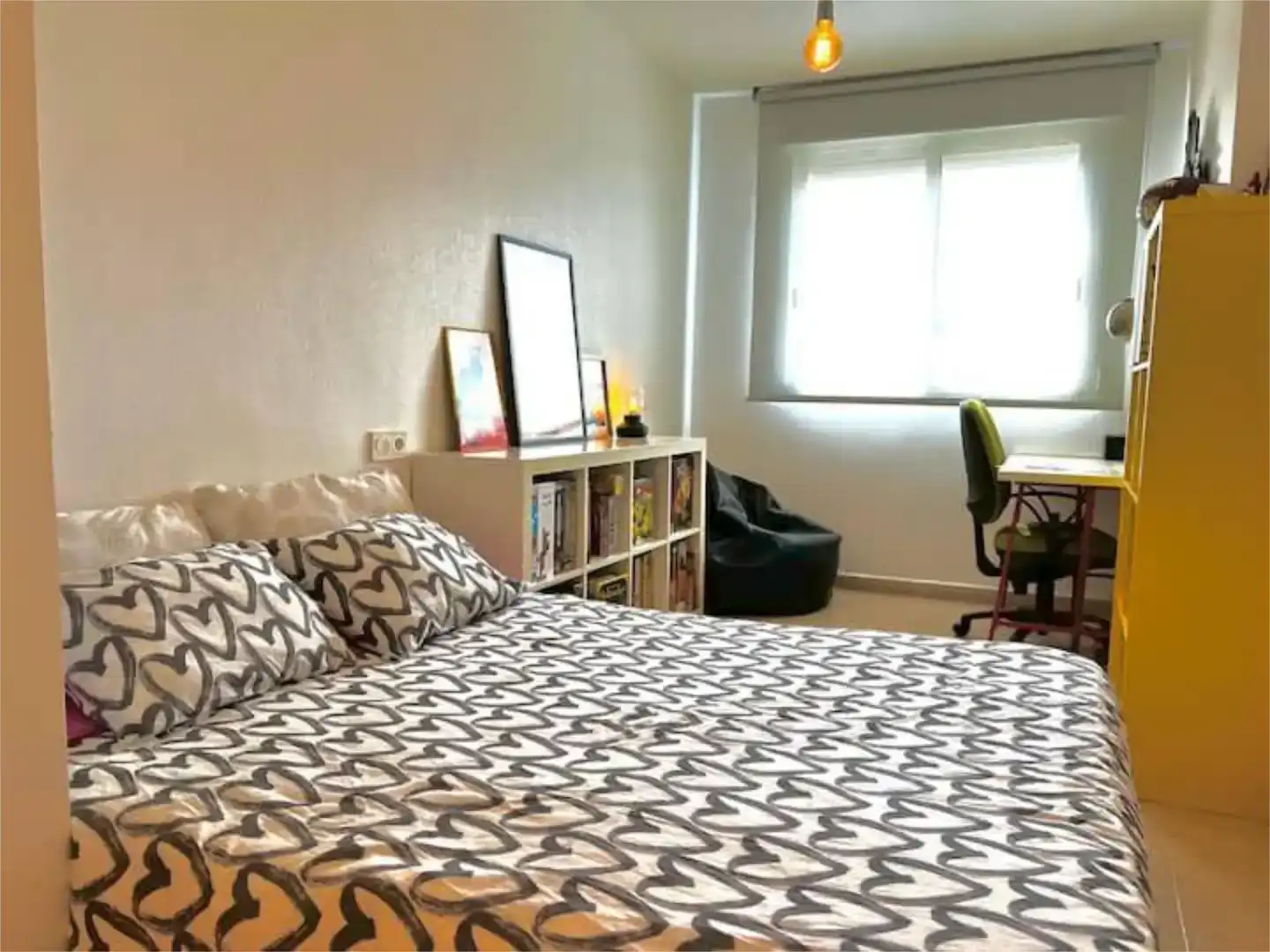 Habitación de Piso de alquiler en  Barcelona Capital con Aire acondicionado
