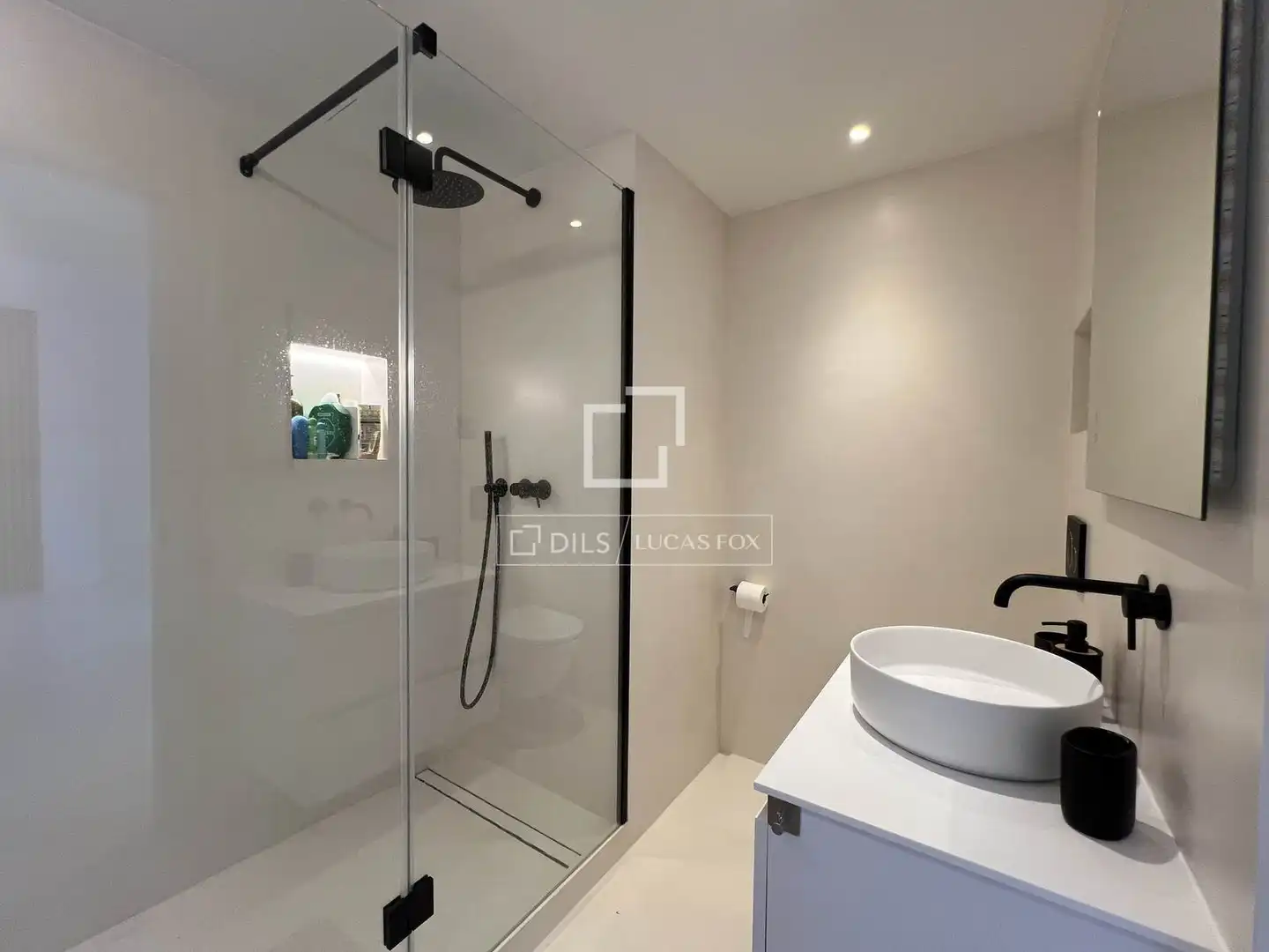 Bathroom of Flat for rent in Santa Eulària des Riu  with Air Conditioner, Furnished and Balcony