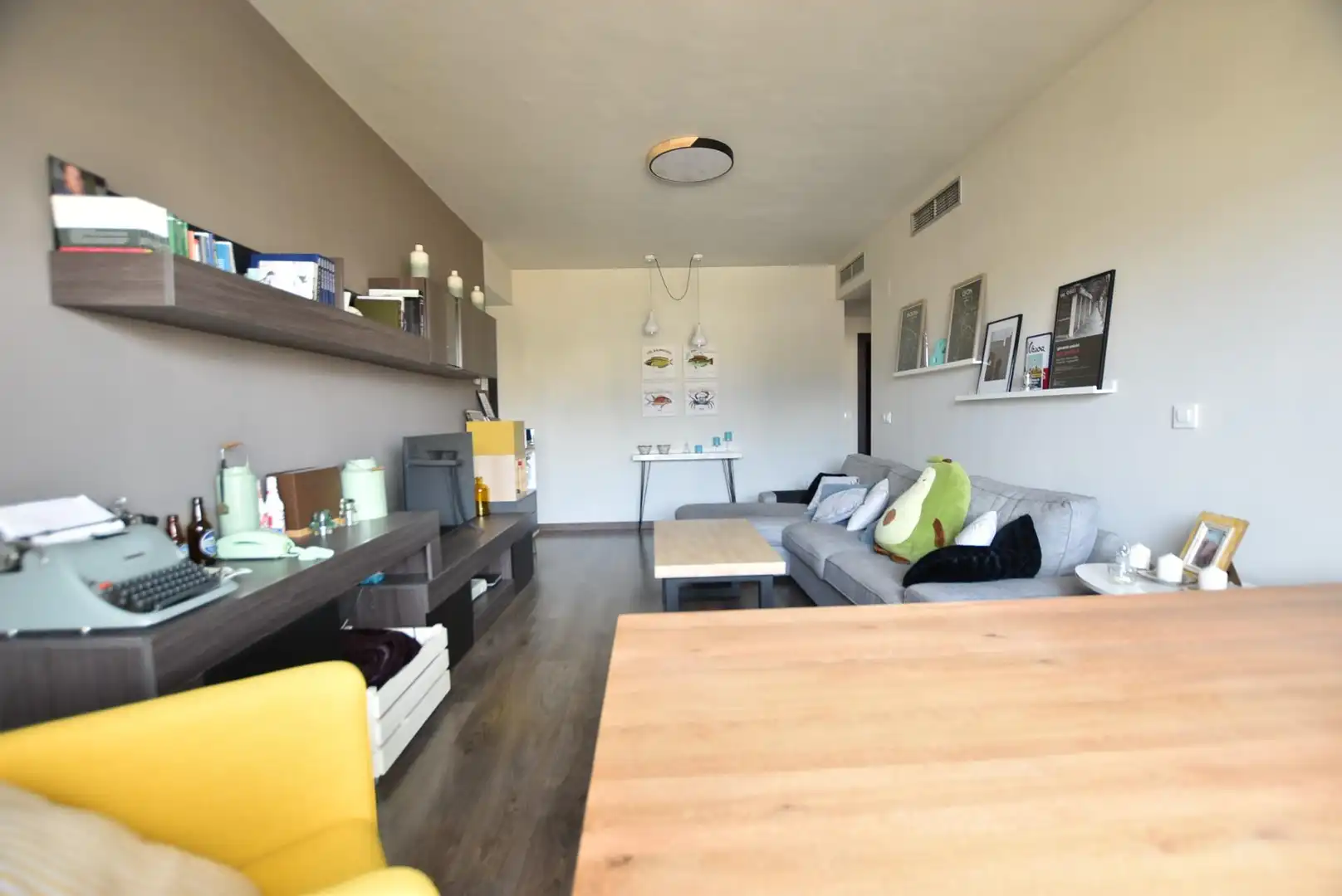 Living room of Flat for rent in Granada  with Air Conditioner, Heating and Furnished