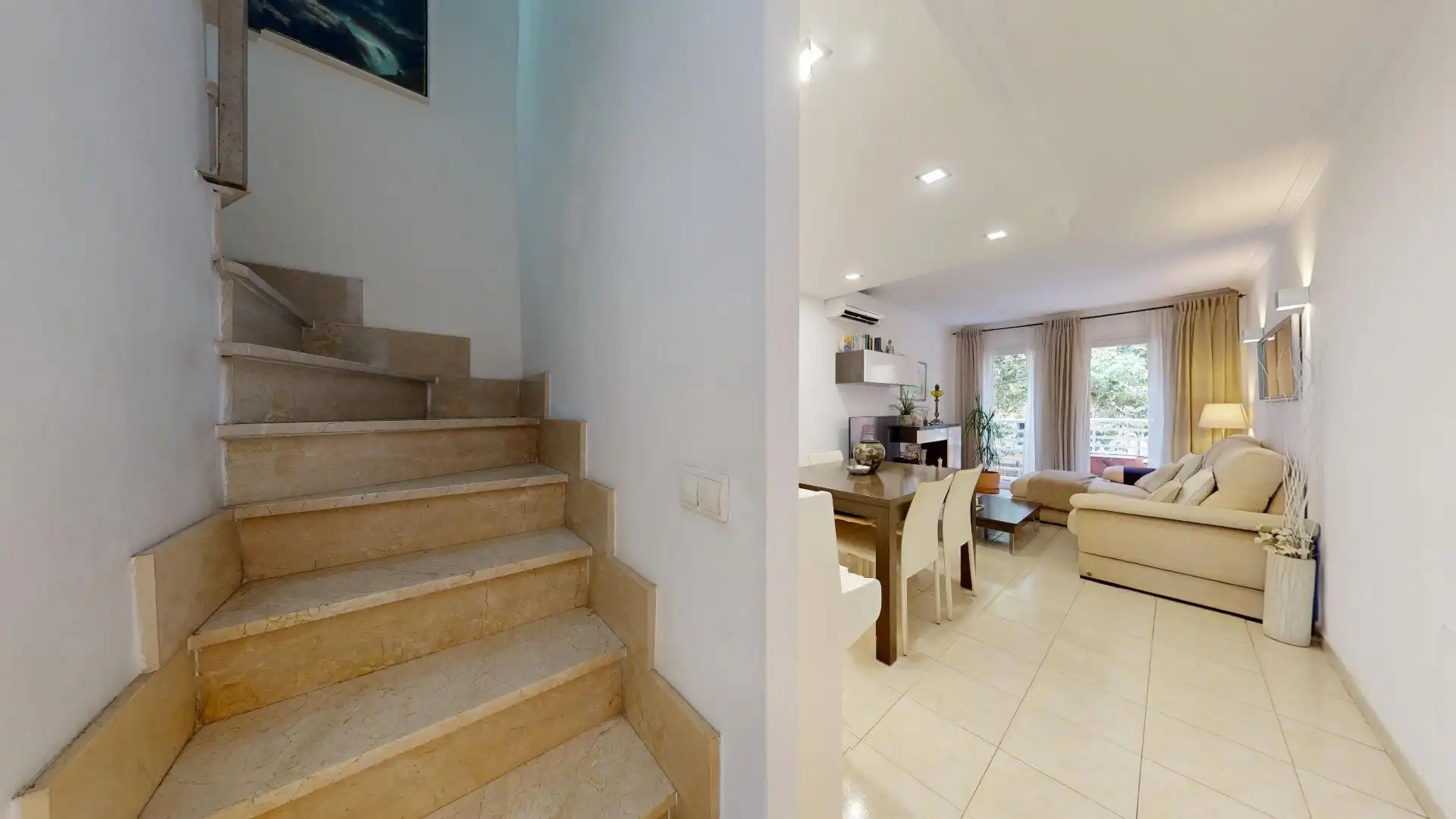 Dúplex en venta en  Palma de Mallorca con Aire acondicionado, Terraza y Amueblado