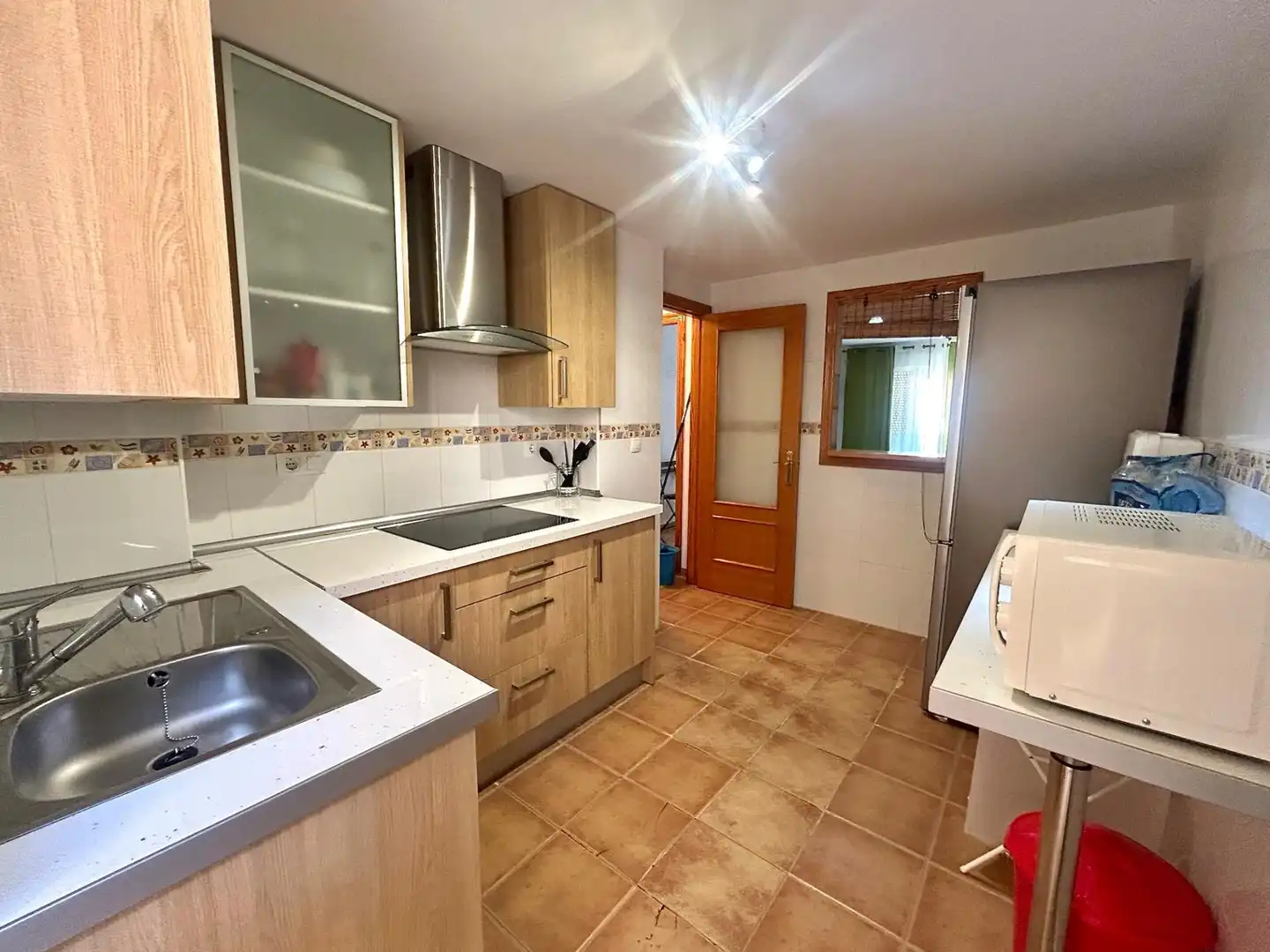 Cocina de Piso en venta en Roquetas de Mar con Terraza, Amueblado y Piscina comunitaria