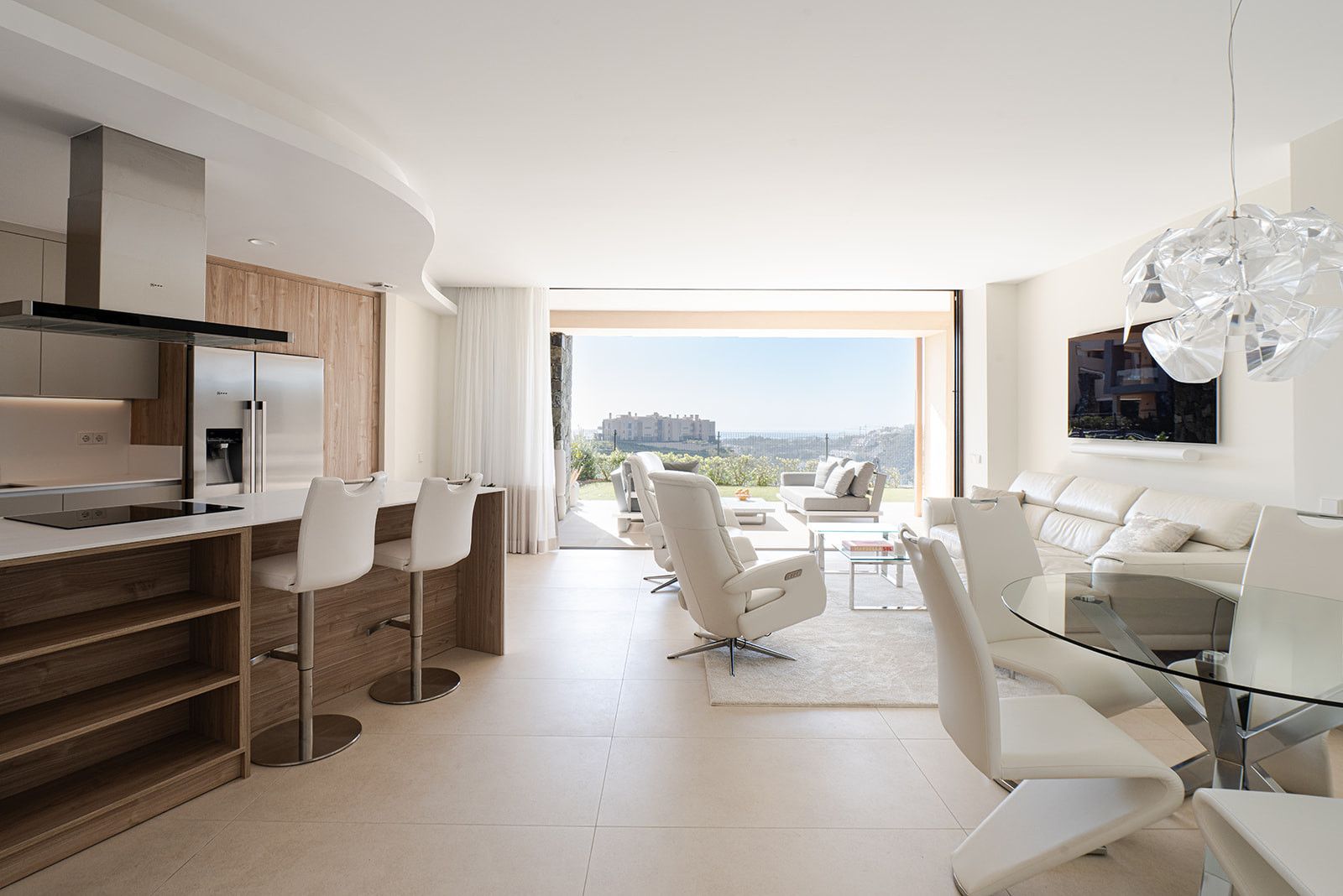Living room of Apartment for sale in Benahavís  with Air Conditioner, Private garden and Terrace