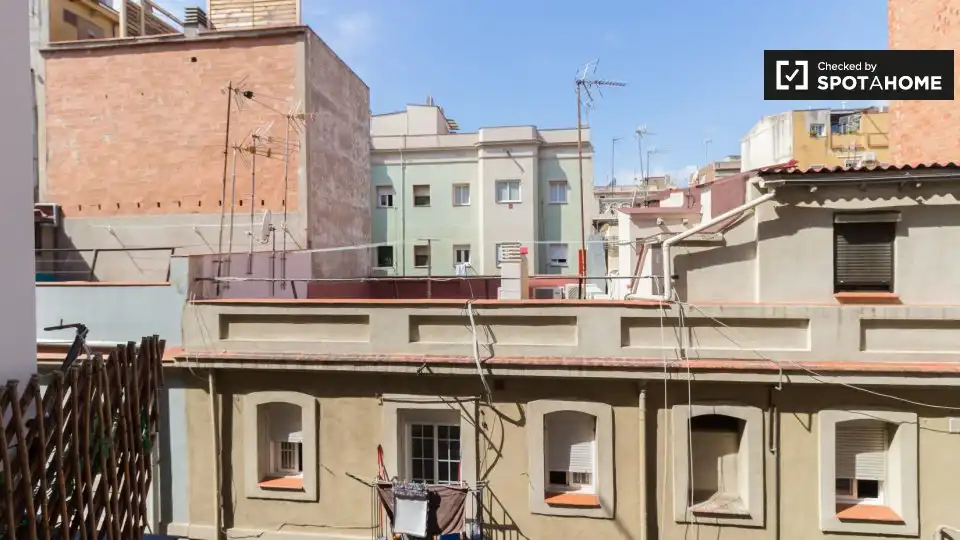 Piso con terraza en alquiler en Ciutat Vella, imagen 2