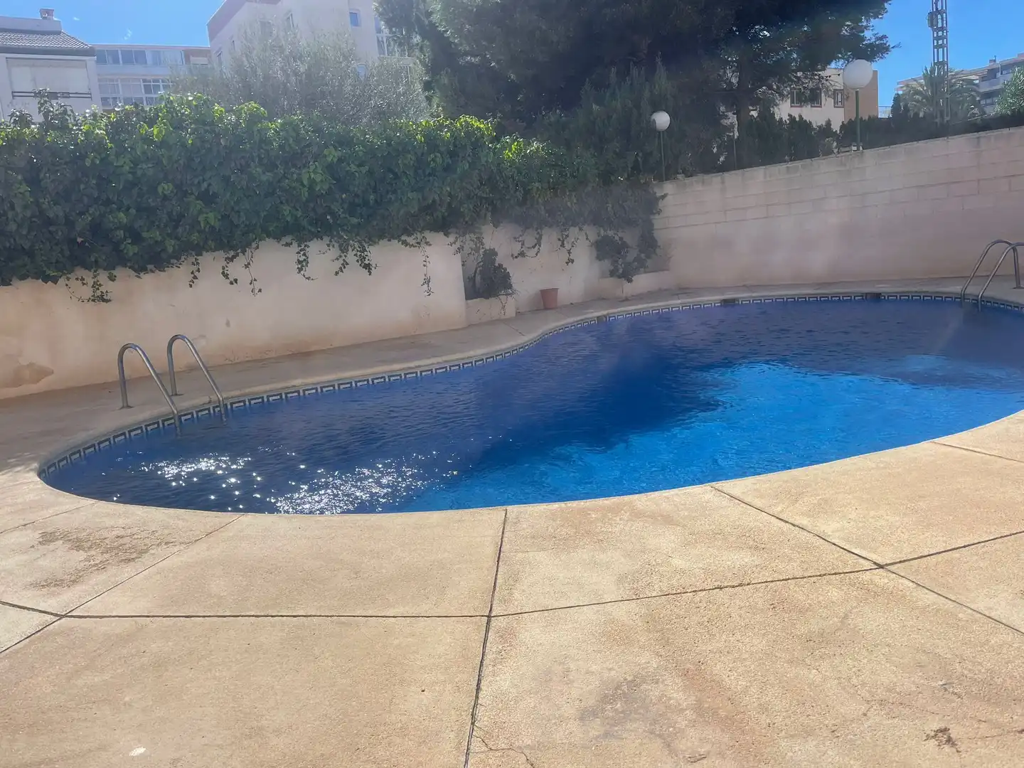 Piscina de Pis de lloguer en El Campello amb Moblat, Es permeten mascotes i Piscina comunitària
